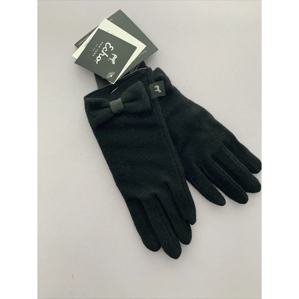 Echo Women’s Black Gloves Medium New with tags
